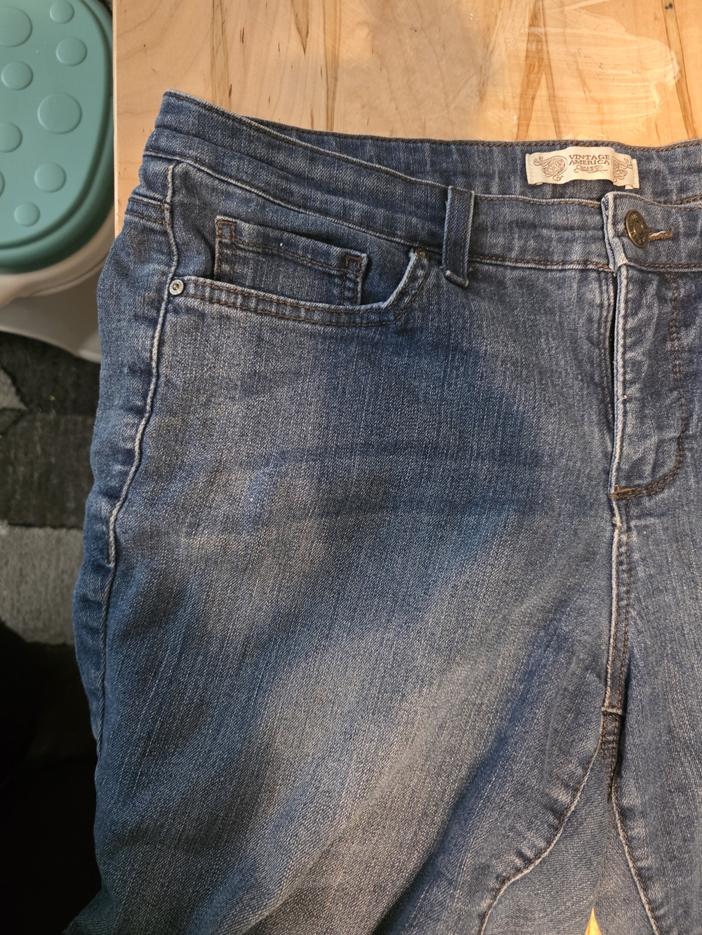 Vintage America Women's Blue Rolled-Hem Boyfriend Jeans Shorts - Picture 3 of 7